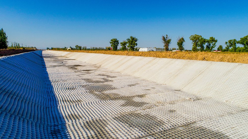 Concrete Erosion Control Mats: Types, Applications & How to Choose